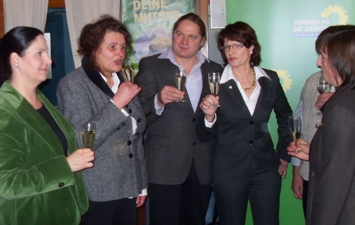 Freuen sich auf ein gutes Jahr 2012 (v.l.n.r.): Nicole Weydert, Gertrud Weydert, Uwe Andretta und Jutta Blatzheim-Roegler.